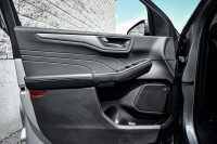 Apple CarPlay, Android Auto, Power Liftgate, Blind Spot Detection, Lane Keep Assist! 6 LOCATIONS KIN... (image 9)