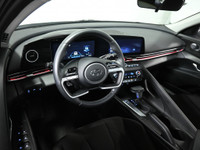 Cash Price: $26,995 Finance Price: $24,995 Sun and Tech Package. Low Mileage, Ambient Lighting, Navi... (image 9)