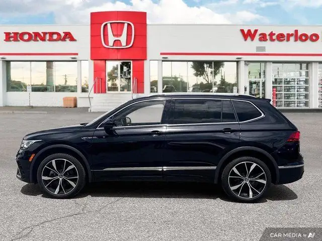 2024 Volkswagen Tiguan Highline R-Line | ACCIDENT FREE dans Autos et camions dans Kitchener / Waterloo - Image 5
