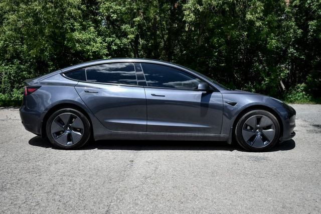 2023 Tesla Model 3 LONG RANGE - Low Mileage in Cars & Trucks in Cornwall - Image 2