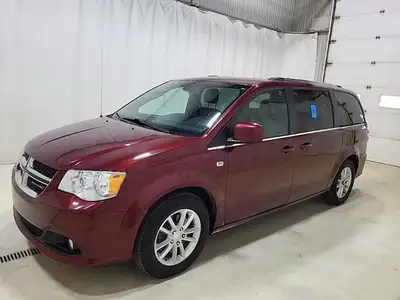 Come see this certified 2019 Dodge Grand Caravan 35th Anniversary | Split leather | Power Sliding Do...