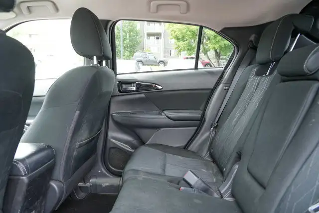 2020 Mitsubishi Eclipse Cross SE | One Owner | No Accidents in Cars & Trucks in Calgary - Image 18