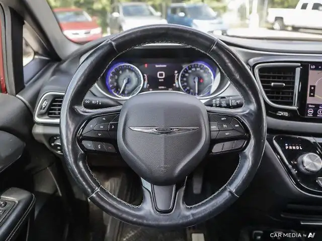 2018 Chrysler Pacifica Touring-L Plus | Apple CarPlay | Leather in Cars & Trucks in London - Image 18
