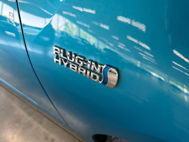 2021 Toyota PRIUS PRIME GROUPE AMÉLIORÉ 1 PROPRIÉTAIRE DOSSIER C in Cars & Trucks in Saint-Jean-sur-Richelieu - Image 4