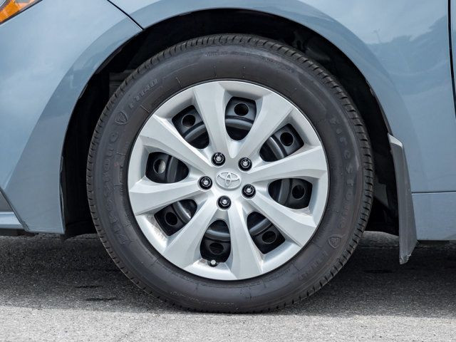 2023 Toyota Corolla LE | Heated Seats | Clean Carfax in Cars & Trucks in Hamilton - Image 4