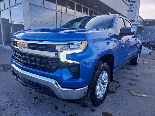 2024 Chevrolet Silverado 1500 LT | 5.3L | V8 | Z71 OFF ROAD PKG in Cars & Trucks in Calgary