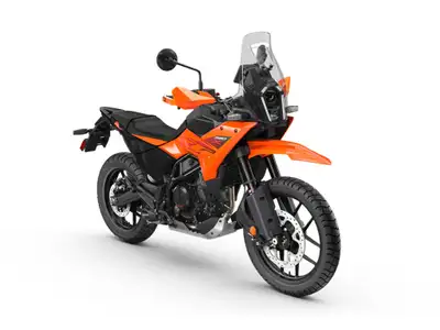 KTM 390 ADVENTURE X 2025 Roues 19''/17'' Écran LCD 5'' Port USB-C Hauteur de selle 32.4po 6 vitesses...