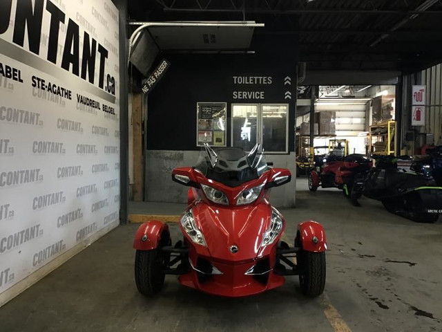 2011 Can-Am SPYDER RTS SM5 in Touring in Longueuil / South Shore - Image 2