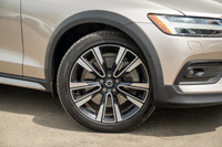 This 2023 Volvo V60 Cross Country Ultimate combines rugged capability with refined luxury, making it... (image 5)