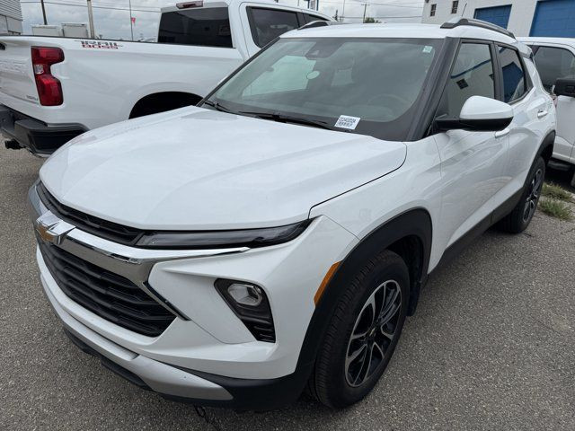 2024 Chevrolet Trailblazer LT | 1.3L TURBO | ADAPTIVE CRUISE in Cars & Trucks in Calgary - Image 2