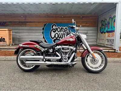 Displacement: 114 cu. in. (1868 cc) Engine Type: V Twin Bore and Stroke: Bore: 4.02 in. (102 mm); St...