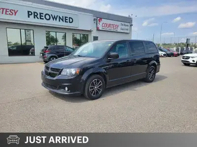 Recent Arrival! 3rd row seats: split-bench, 6.5 Touchscreen, Block heater, Fully automatic headlight...