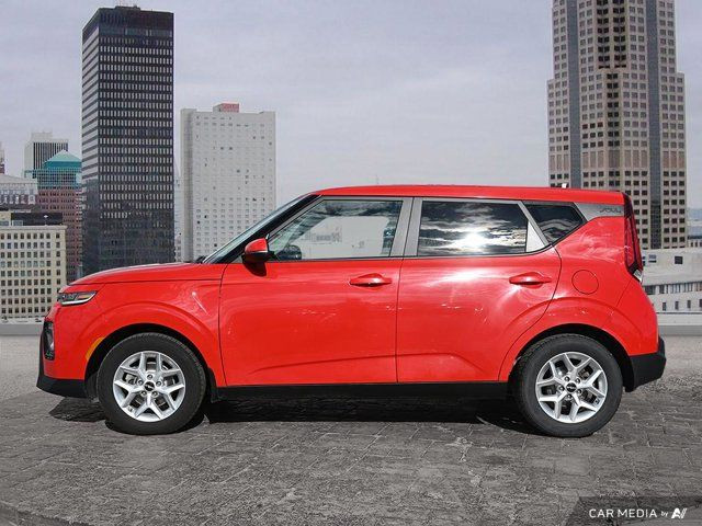 2022 Kia Soul EX | No Accidents | Wireless Charger | CarPlay in Cars & Trucks in Calgary - Image 2