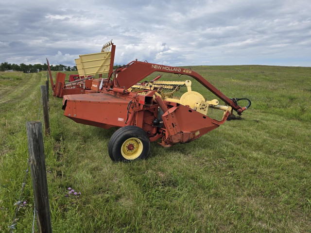 New Holland 12 Ft Hydro Swing Mower Conditioner 499 Haybine in Farming Equipment in Edmonton - Image 3
