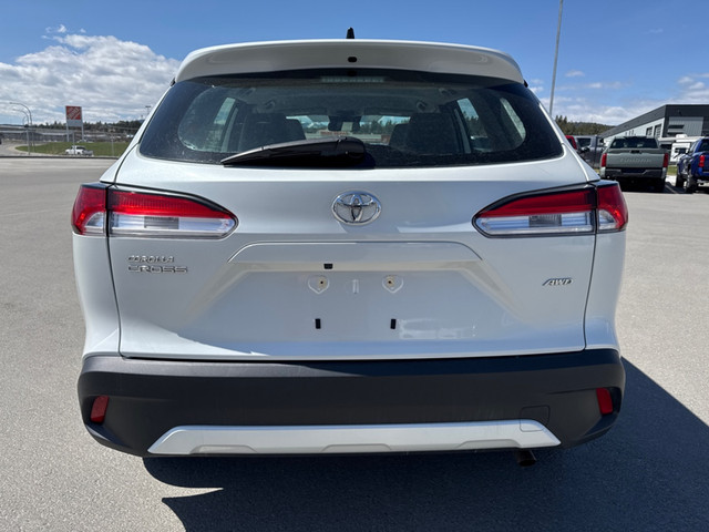 2023 Toyota Corolla Cross L L AWD (HEATED SEATS, REAR CAMERA) in Cars & Trucks in Cranbrook - Image 4