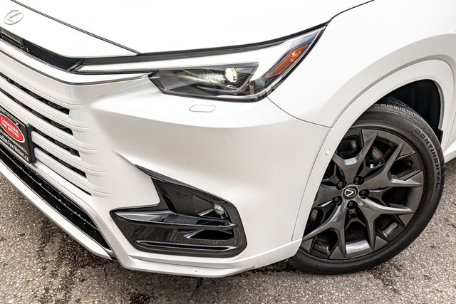 2024 LEXUS TX 500h DIRECT4 AWD | F-SPORT PERFORMANCE 3 | HYBRID  in Cars & Trucks in City of Toronto - Image 4