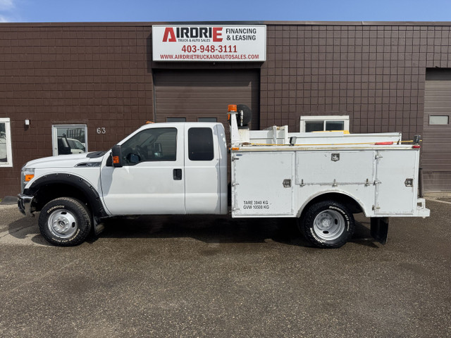 2012 Ford F-350 XLT Service Truck 4X4 in Cars & Trucks in Calgary