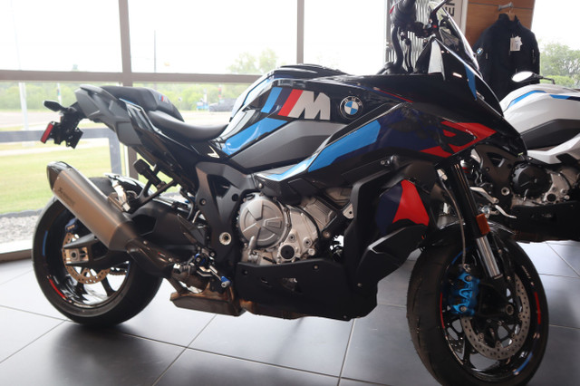 2025 BMW M 1000 XR Blackstorm metallic/M Motorsport in Sport Touring in Edmonton - Image 2