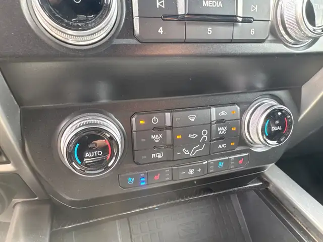 2021 Ford F-350 Super Duty Platinum PLATINUM (DIESEL - POWER RUN in Cars & Trucks in Cranbrook - Image 18