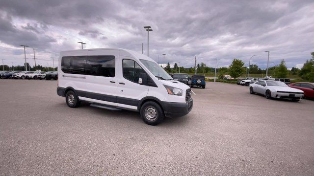 2017 Ford Transit Wagon XL | Rear Wheel Drive | 12 Passenger in Cars & Trucks in Prince George - Image 2