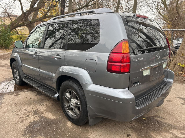 2006 Lexus GX 470 in Cars & Trucks in City of Toronto - Image 2