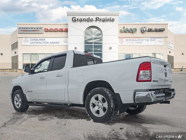 2022 Ram 1500 Big Horn | Cloth | Apple CarPlay in Cars & Trucks in Grande Prairie - Image 2