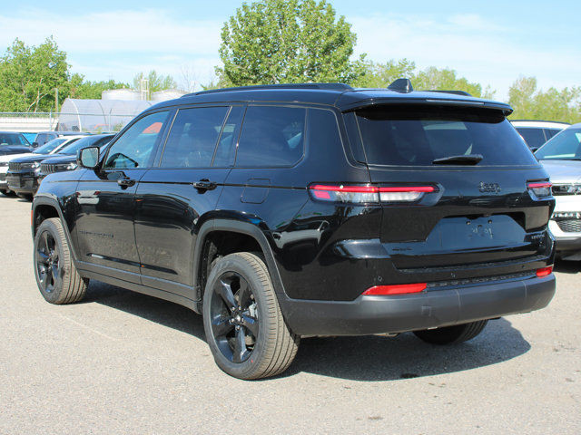 2025 Jeep Grand Cherokee L Limited 4x4, Pano Sunroof, Trailer in Cars & Trucks in Calgary - Image 3