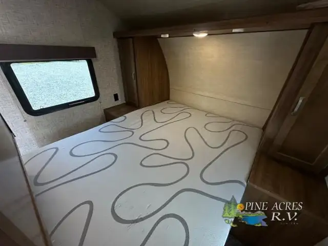 2019 Gulf Stream RV Trailmaster Ultra-Lite 257RB in Travel Trailers & Campers in Truro - Image 5