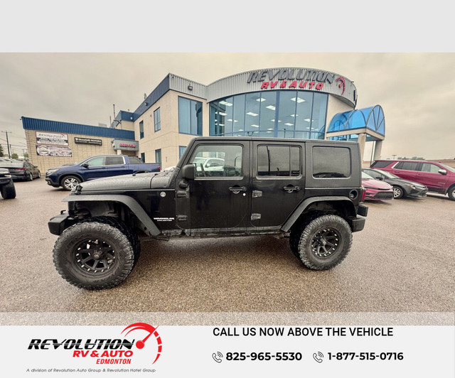 2009 Jeep Wrangler Unlimited X in Cars & Trucks in Edmonton - Image 3