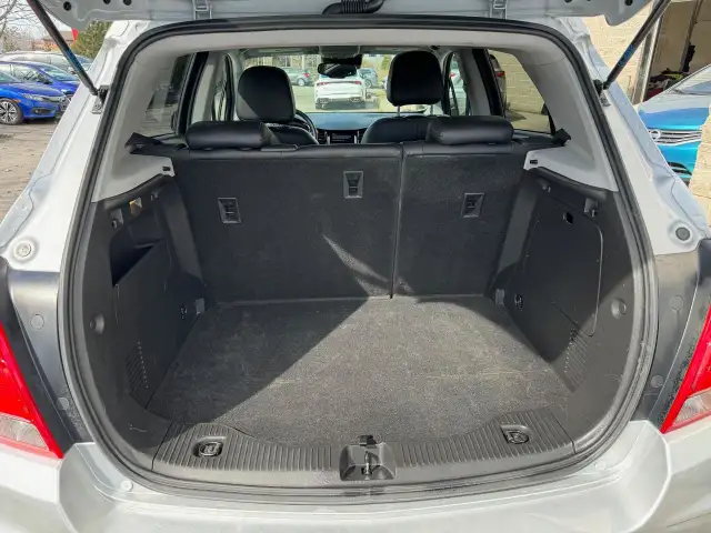 2020 Chevrolet Trax PREMIER, AWD, LEATHER, SUNROOF, BOSE AUDIO,  in Cars & Trucks in Ottawa - Image 42