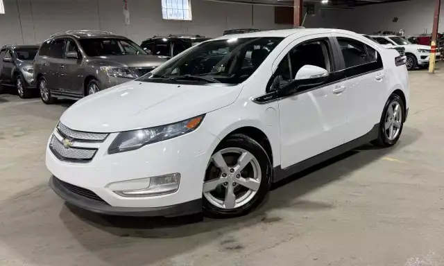 2015 CHEVROLET Volt FWD/CRUISE/CAMERA/BLTH/AC/MAGS/AUCUN ACCIDEN in Cars & Trucks in City of Montréal - Image 7
