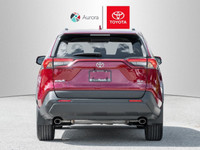 Odometer is 15371 kilometers below market average! Leather, Reverse Camera, Clean Car fax Report and... (image 6)