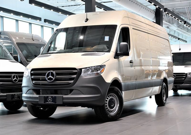 2024 Mercedes-Benz Sprinter 2500 170 Wheelbase High Roof RWD in Cars & Trucks in Laval / North Shore