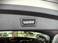 Comes equipped with: Power Mirrors, Sunroof , Load Bearing Exterior Rack, Shark fin antenna, Halogen... (image 7)