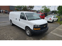 NEW ARRIVAL - CERTIFIED AT NO ADDITIONAL COST - HARD TO FIND 6.6L V8 GASOLINE ENGINE - 2021 GMC Sava... (image 5)