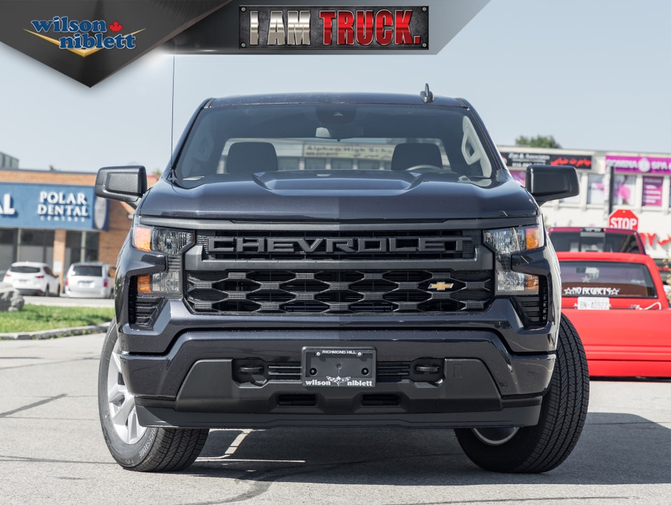  2022 Chevrolet Silverado 1500 Custom