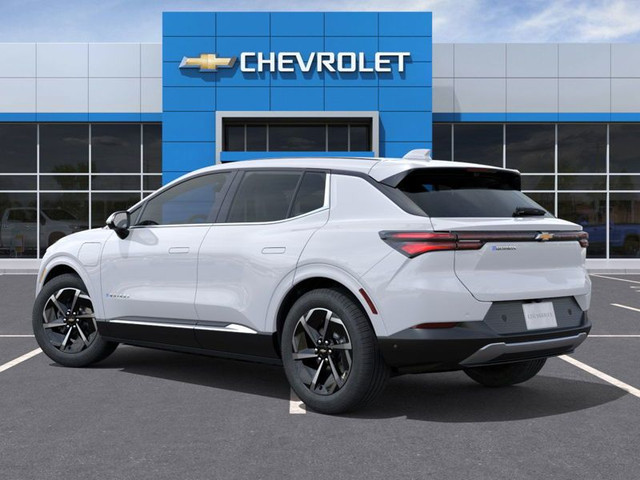 2025 Chevrolet Equinox EV 2LT in Cars & Trucks in City of Montréal - Image 3