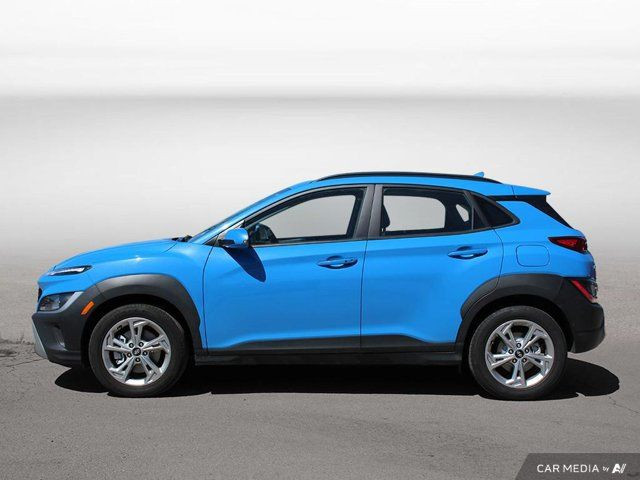 2022 Hyundai Kona Preferred | Awd | Car Play | Back Up Camera in Cars & Trucks in Hamilton - Image 2