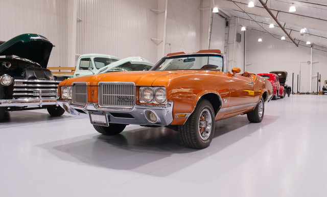 1971 Oldsmobile Cutlass Supreme Convertible in Classic Cars in London - Image 3