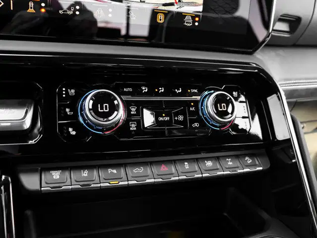 2025 GMC Sierra 2500HD AT4X in Cars & Trucks in Strathcona County - Image 26