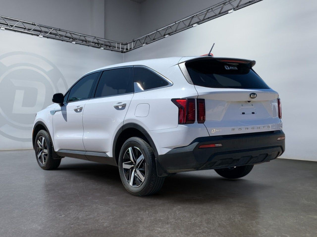 2021 Kia Sorento in Cars & Trucks in Medicine Hat - Image 3