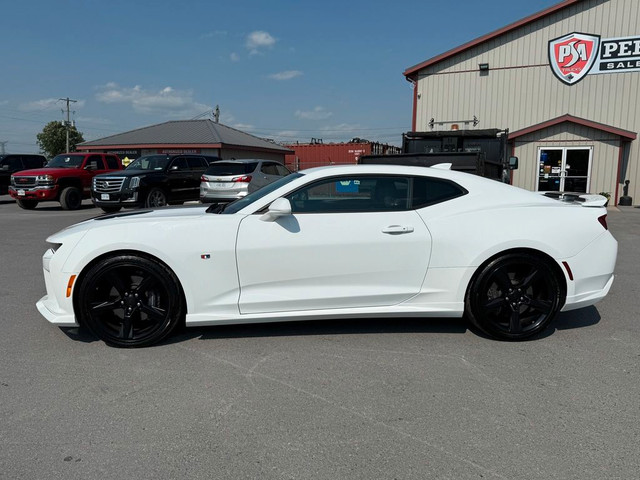 2017 Chevrolet Camaro 2dr Cpe 2SS in Cars & Trucks in Belleville - Image 4