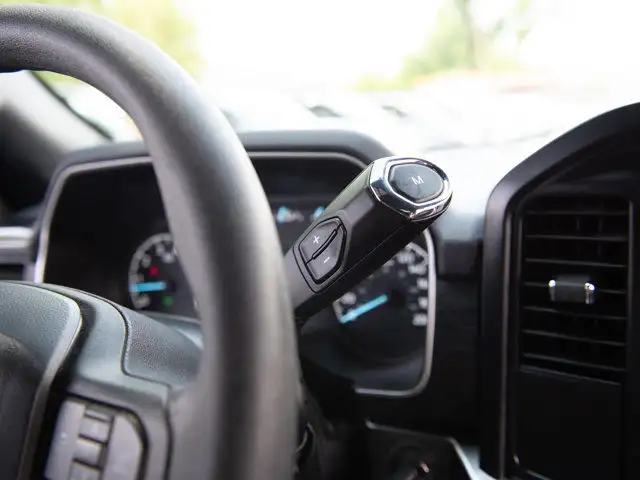 2023 Ford F-150 2.7L, Trailer Tow Pkg, STX Appearance Pkg in Cars & Trucks in Calgary - Image 19