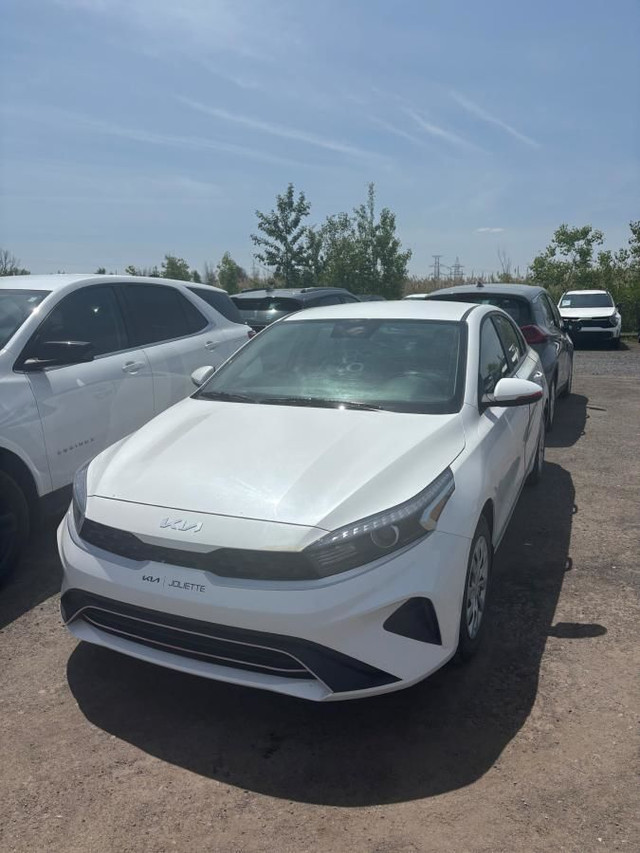 2022 Kia Forte LX A/C SIÈGES CHAUFFANTS CAMÉRA DE RECUL in Cars & Trucks in Lanaudière