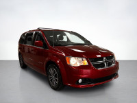 Family-friendly and loaded with amenities, our used 2016 Dodge Grand Caravan SXT Premium Plus is han... (image 6)
