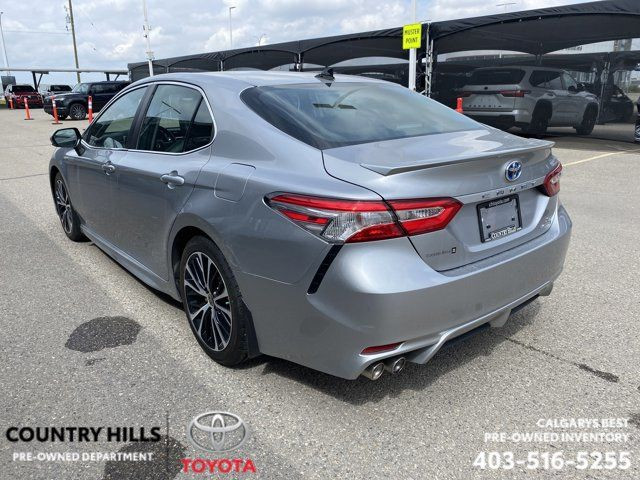 2020 Toyota Camry Hybrid SE - Leather - Sunroof - Heated Seats in Cars & Trucks in Calgary - Image 4