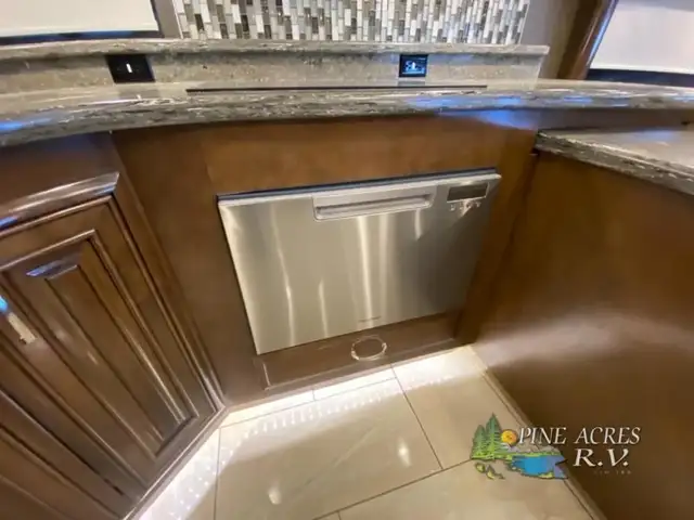 2018 Thor Motor Coach Tuscany 45AT only 029,124 Miles in RVs & Motorhomes in Moncton - Image 29