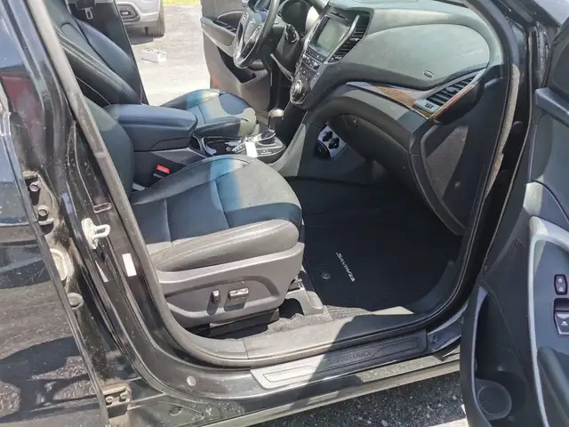 2018 Hyundai Santa Fe Sport 2.4 in Cars & Trucks in Belleville - Image 27