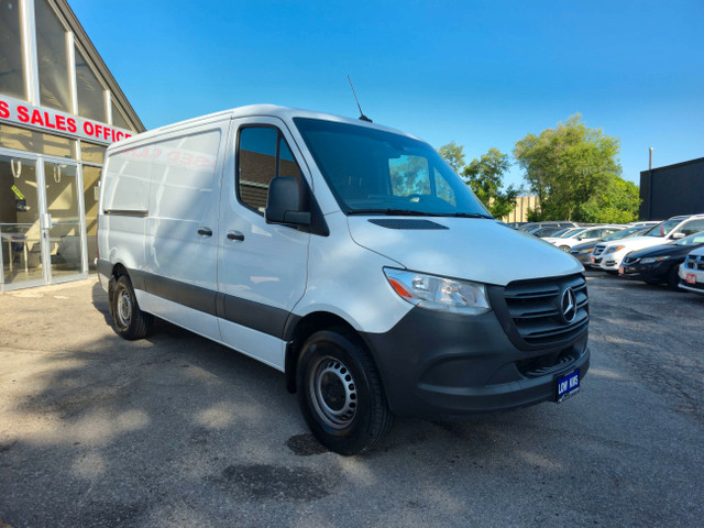 2021 Mercedes-Benz Sprinter 2500 Standard Roof I4 144" | Low Mil in Cars & Trucks in Mississauga / Peel Region - Image 3