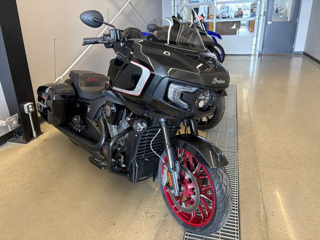 2024 Indian Motorcycle Challenger Elite in Sport Touring in Saskatoon - Image 2